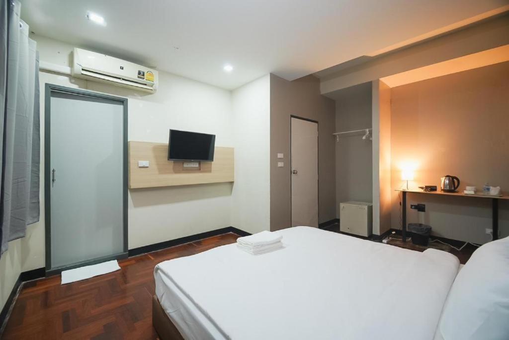 Z Go Inn Bts St Louis Silom V โกอินน์ บีทีเอส เซนต์หลุยส์ สีลม 3 Bangkok Exteriér fotografie