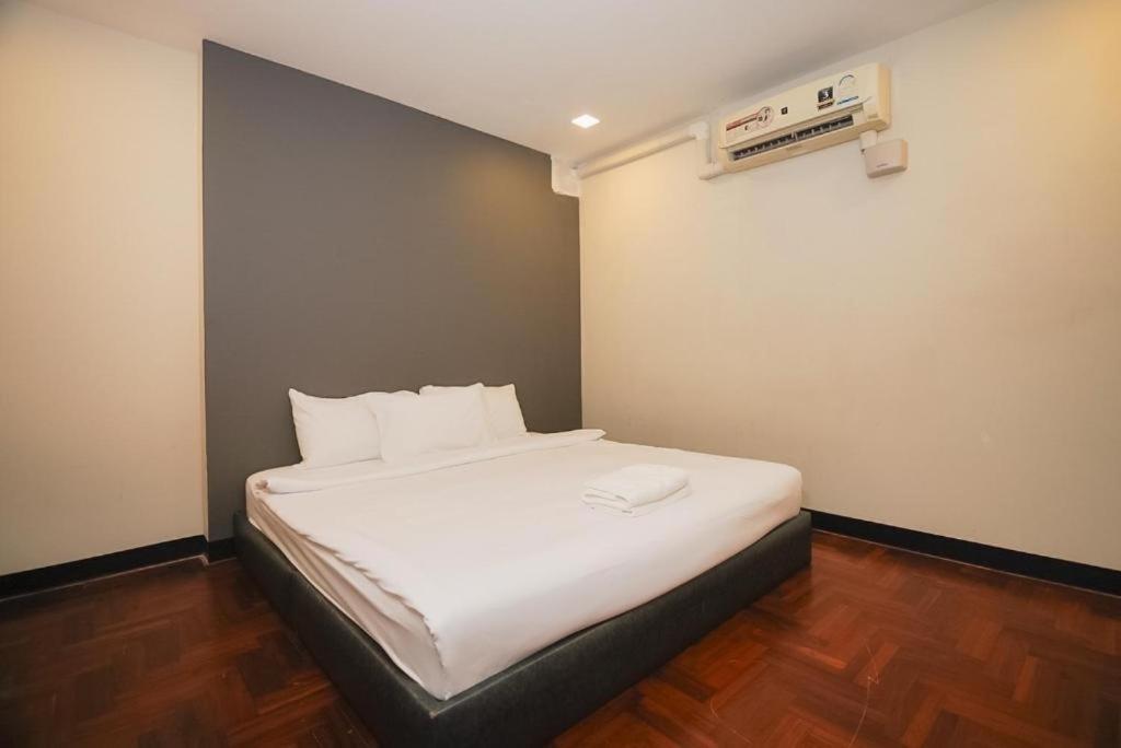 Z Go Inn Bts St Louis Silom V โกอินน์ บีทีเอส เซนต์หลุยส์ สีลม 3 Bangkok Exteriér fotografie